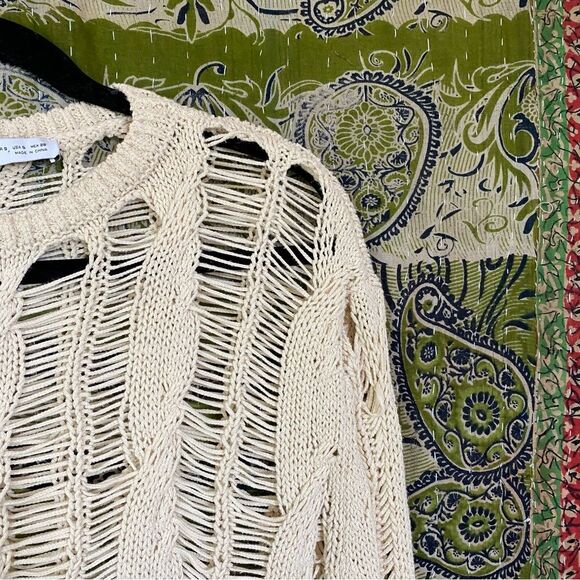 Zara Distressed Beige Laddered Knit Long Sleeve Crop Top Size Small - Picture 9 of 16